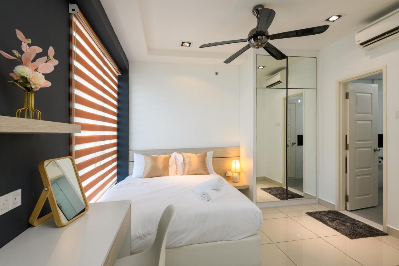 2R1B/Seaview Garden/1~8Pax/Gurney/Mansion One Apartment George Town Exterior photo