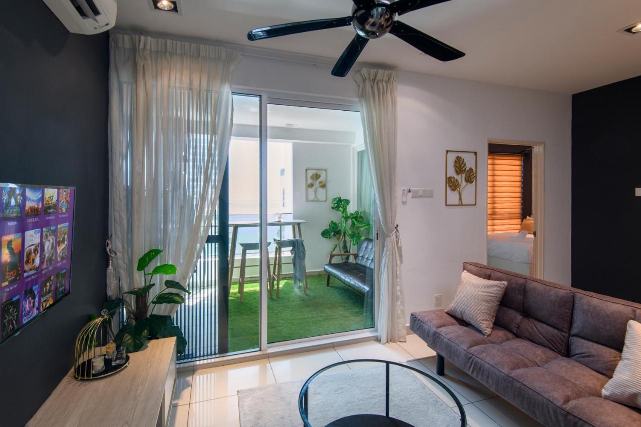 2R1B/Seaview Garden/1~8Pax/Gurney/Mansion One Apartment George Town Exterior photo